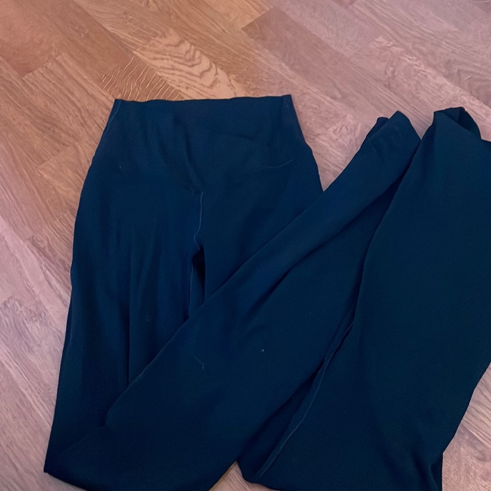 COPY - Aerie Crossover Flare Leggings